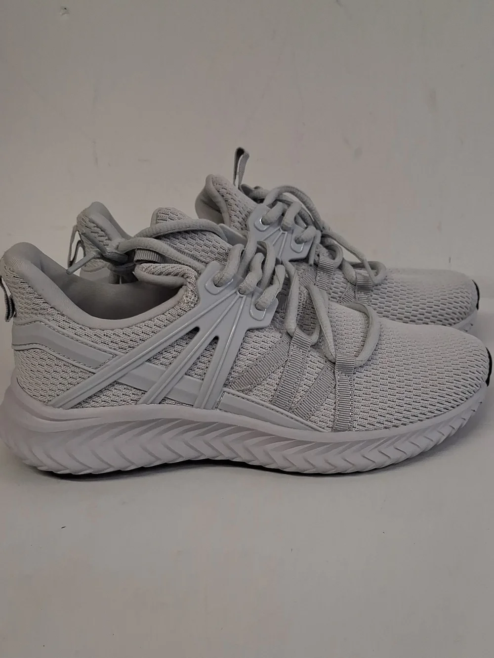 NWOTbWomen's Lightweight Breathable Running Sneakers - Grey